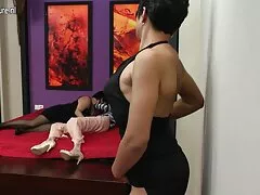 Busty kéo dài xnxx gai xinh nhat ban vợ, một con gà của chồng cô, búp bê